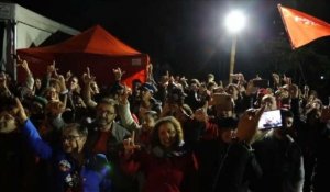 Brésil: des partisans de Lula manifestent devant sa prison