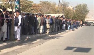Dépouillement après un scrutin sanglant en Afghanistan
