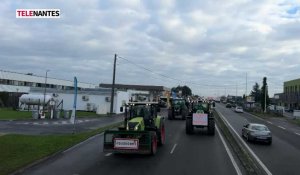 Démonstration de force des agriculteurs à Nantes
