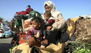 Gaza: des Palestiniens fuient la ville de Khan Younès