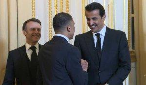 Football: Mbappé à l'Elysée, avec le couple Macron et l'émir Al-Thani