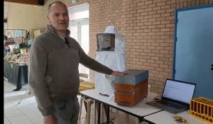 Norrent-Fontes : Christophe Leroy présente les outils liés à l'apiculture qui sont exposés à la fête du printemps