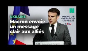 Depuis Prague, Macron demande aux alliés de l'Ukraine de "ne pas être lâches"