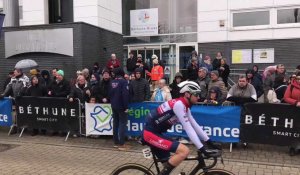 Départ du Tour des cent communes cycliste à Béthune