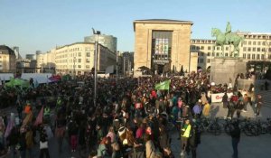 Des milliers de manifestants à Bruxelles pour la Journée internationale de la femme