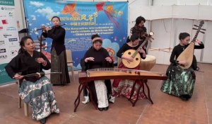 Les artistes chinois ont joué un morceau de musique traditionnelle chinoise à l'issue de l'inauguration des RICV 2024