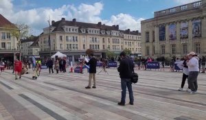 À Beauvais, les enfants défilent en vue de la semaine des Jeux Olympiques
