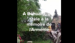 Sur l’île de Béhuard, près d’Angers, une stèle vient rappeler le martyr des Arméniens
