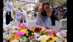 VIDÉO. Les Australiens rendent hommage aux victimes au lendemain de l'attaque au couteau