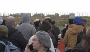 Des Israéliens se rassemblent à Kerem Shalom pour bloquer l'entrée de l'aide à Gaza