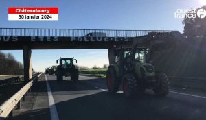 VIDÉO. À Châteaubourg, les tracteurs des agriculteurs s’installent sur la N157 entre Rennes et Vitré