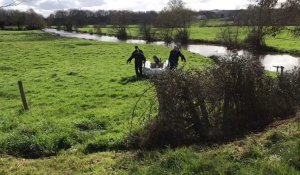 VIDÉO. Disparition d'Erwan. Le ballet des bateaux semi-rigides à Moncoutant-sur-Sèvre