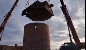 Le moulin de Neuville-Saint-Rémy a retrouvé son toit et ses ailes ce lundi