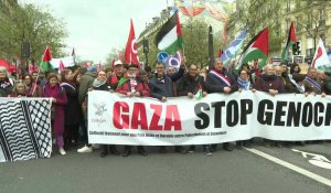 Des centaines de personnes défilent près de six mois après le début de la guerre à Gaza