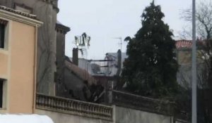 Les pompiers interviennent sur un feu de toiture à Parthenay  