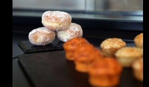 Tincques : le succès fou des mini-beignets de Mademoiselle Desserts