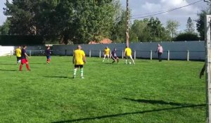 Une quarantaine d'anciens sont venus disputer un tournoi amical lors du week-end des cent ans de foot à Péruwelz