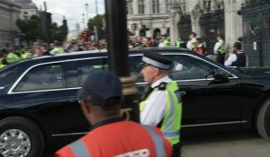 Joe Biden arrive à Westminster Hall pour se recueillir devant le cercueil d'Elizabeth II