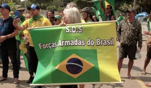 Brésil: des pro-Bolsonaro crient sans discontinuer à la "fraude"