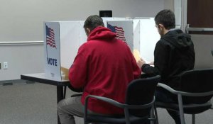 Elections de mi-mandat : ouverture d'un bureau de vote à Fairfax en Virginie