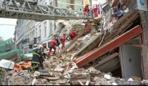 Immeubles effondrés à Lille: les pompiers à la recherche d'une personne portée disparue