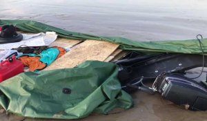 Migrants à Calais: une embarcation découverte à la plage