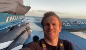 VIDÉO. Route du Rhum : Premier coucher de soleil pour François Gabart