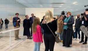 Lou-Anne, 11 ans, est la 5 millionième visiteuse du Louvre-Lens