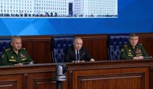 Intervention russe en Ukraine : "Mieux vaut aujourd'hui que demain", dit Poutine