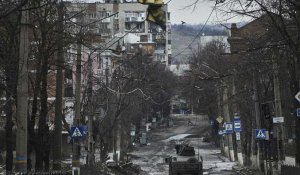 Guerre en Ukraine : dans les rues dévastées de Bakhmout, nouvelle ville martyre