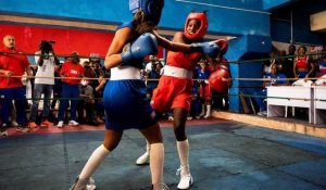 Cuba : autorisées à boxer, les femmes montent sur le ring
