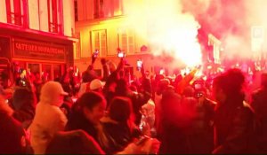 La joie des supporters à Paris lors de la réduction du score des Bleus