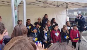 Lille : des petits Lillois reprennent un chant ukrainien