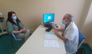 Entretien avant une opération digestive du docteur François Delecourt endocrinologue à l'hôpital saint Vincent de Lomme