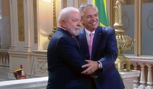 Le président argentin Fernandez reçoit son homologue brésilien Lula