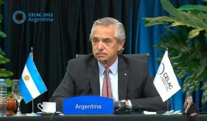 Le président argentin accuse la droite "fasciste" de menacer la démocratie latino-américaine