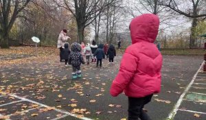 A l'école Résidence, les enfants font cours en extérieur