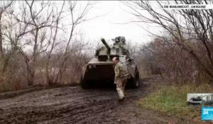 À Bakhmout, les forces russes maintiennent la pression