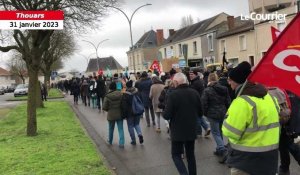 VIDÉO. Retraites : à Thouars, 1 700 manifestants ont manifesté contre la réforme
