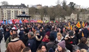VIDÉO. Réforme des retraites : à Laval, des milliers de manifestants " rejettent" le projet du gouvernement