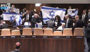 Israël: des députés de l'opposition escortés hors de la plénière par la sécurité de la Knesset