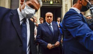 Soirées "bunga-bunga" : Berlusconi acquitté dans un procès pour corruption
