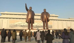 Les Nord-Coréens commémorent l'anniversaire de la naissance de Kim Jong Il