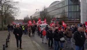 Charleville-Mézières: les manifestants sont devant l'inspection d'académie