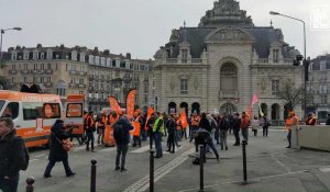 Réforme des retraites : le cortège de la manifestation commence à se former à Lille