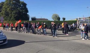 Grève des salariés des ateliers chez PPG à Saint-Just-en-Chaussée