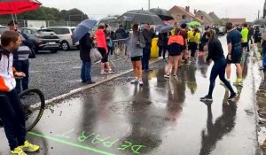 Jogging Casteau : Malgré la pluie, c’est l’effervescence sur la ligne d’arrivée !