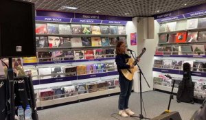 Lille :  Emma Peters en pleine balance avant son concert lillois