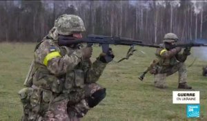À la frontière biélorusse, des soldats ukrainiens prêts à repousser les Russes en cas d'invasion