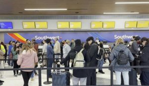 Intempéries: des passagers bloqués à l'aéroport de Nashville après que Southwest annule des vols